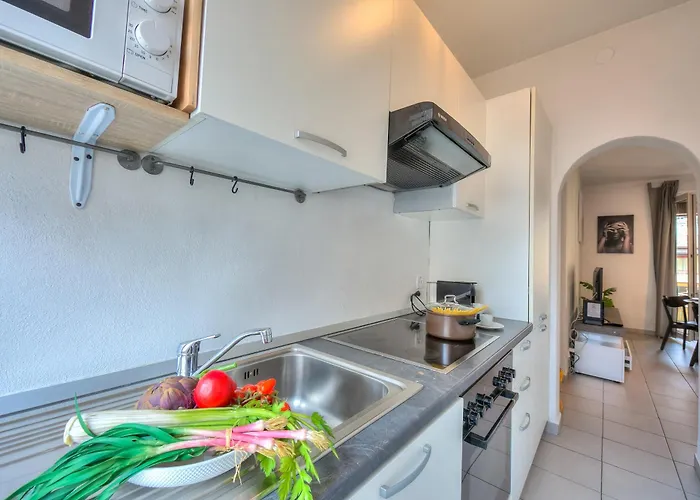 Casa Rosa - Happy Apartment Lugano